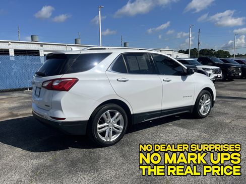 Used 2018 Chevrolet Equinox Premier FWD image 2