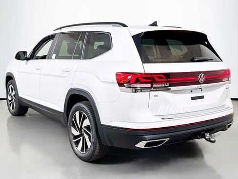 New 2026 Volkswagen Atlas SE image 3