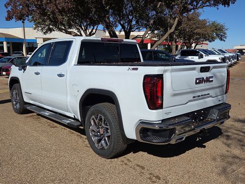 New 2026 GMC Sierra 1500 SLT AWD/4WD image 3