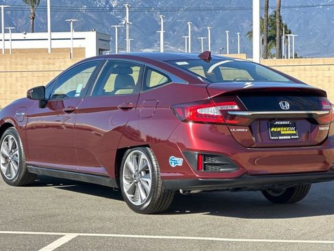 Certified 2021 Honda Clarity Plug-In Hybrid image 6