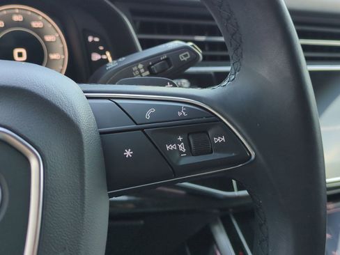 Used 2022 Audi Q7 Premium Plus image 20