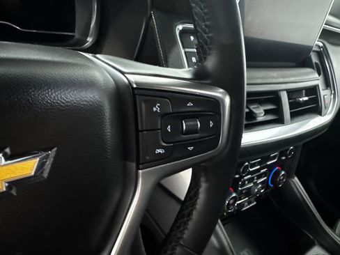 Used 2023 Chevrolet Suburban Premier AWD/4WD image 6