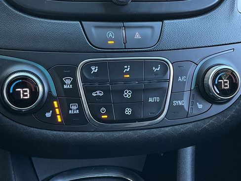 Used 2024 Chevrolet Malibu LT image 32