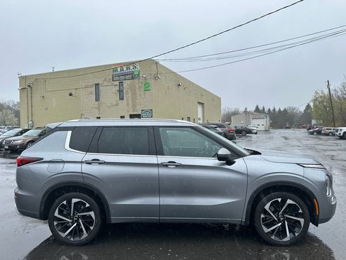 Used 2022 Mitsubishi Outlander SEL AWD/4WD image 12