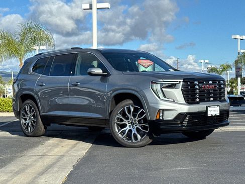 New 2026 GMC Acadia Denali Ultimate w/ LPO, Illumination Package AWD/4WD image 2