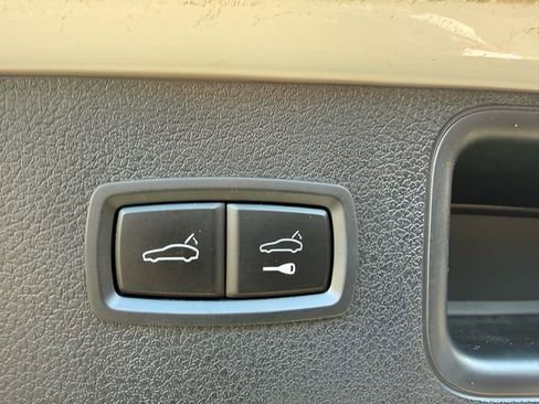 Used 2021 Porsche Macan S image 10