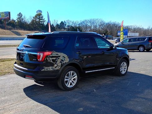 Used 2019 Ford Explorer XLT w/ Class III Trailer Tow Package image 5
