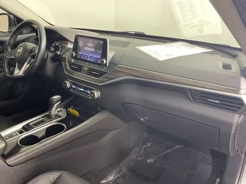 Used 2020 Nissan Altima 2.5 SL FWD image 26