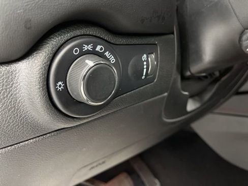 Used 2024 Dodge Durango GT image 34