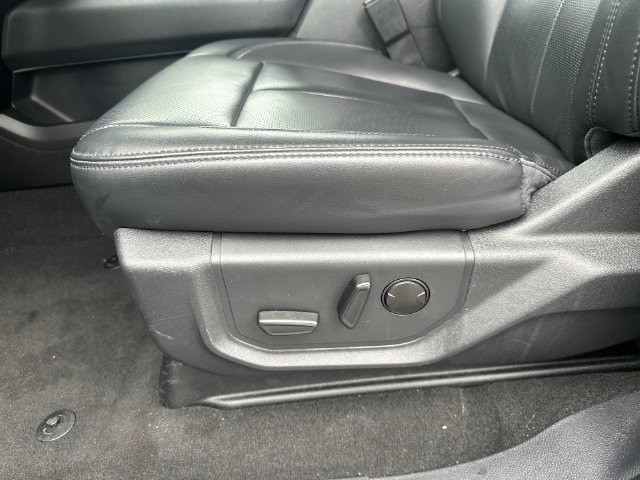 Used 2024 Ford Expedition XLT AWD/4WD image 16