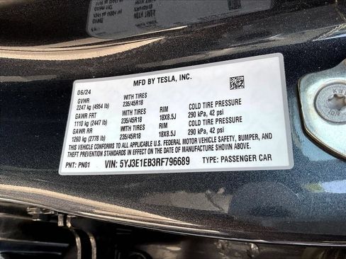 Used 2024 Tesla Model 3 Long Range AWD/4WD image 13