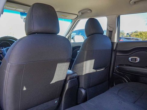 Used 2018 Kia Soul + image 27