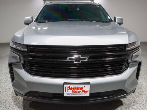 Used 2024 Chevrolet Suburban RST w/ Luxury Package image 4