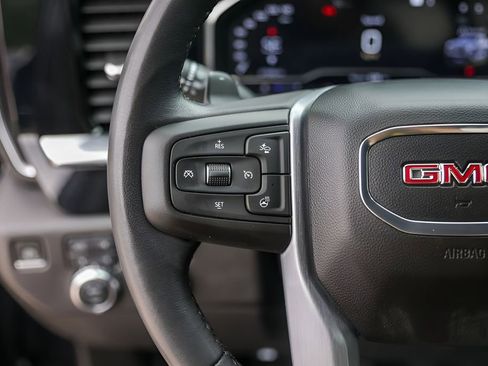 Used 2023 GMC Sierra 1500 SLT w/ SLT Premium Package AWD/4WD image 18