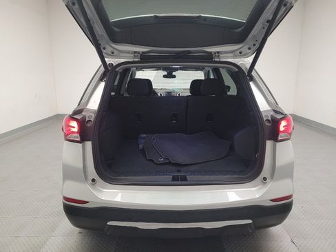 Used 2022 Chevrolet Equinox LT w/ Driver Convenience Package image 29