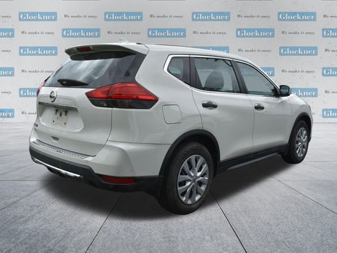 Used 2017 Nissan Rogue S FWD image 4