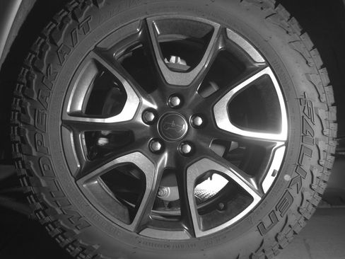 Used 2025 Jeep Compass Trailhawk image 14