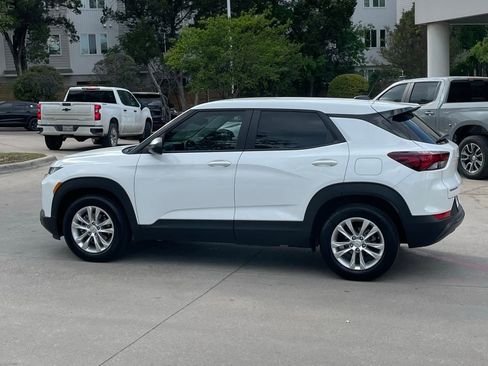 Used 2021 Chevrolet TrailBlazer LS image 3