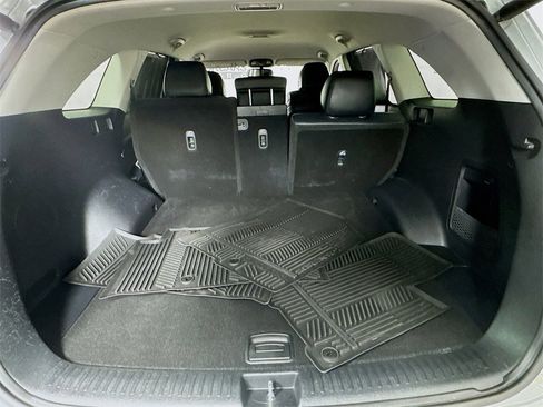 Used 2018 Kia Sorento EX image 24