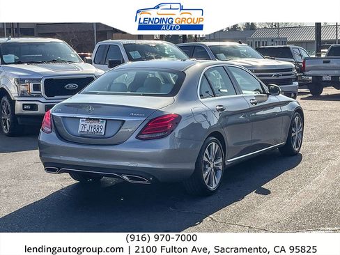 Used 2015 Mercedes-Benz C 300 4MATIC Sedan image 4