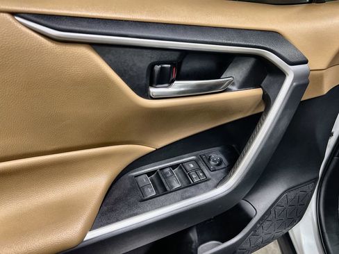 Used 2024 Toyota RAV4 XLE Premium image 15