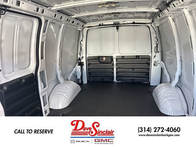 New 2026 GMC Savana 2500 RWD image 19