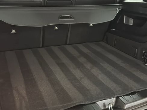 Certified 2024 Mercedes-Benz GLB 250 4MATIC image 33