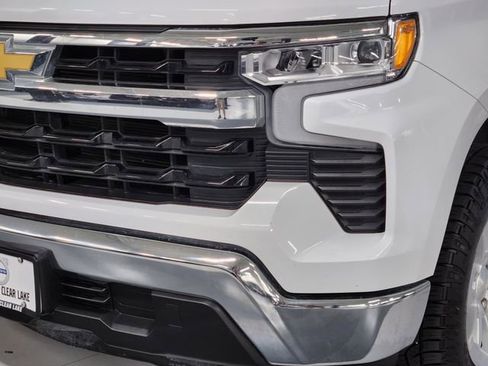 Used 2023 Chevrolet Silverado 1500 LT RWD image 12