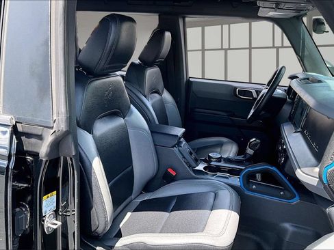 Used 2024 Ford Bronco Black Diamond AWD/4WD image 7