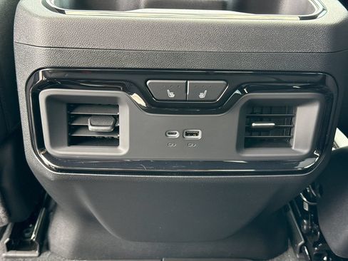 New 2026 GMC Sierra 2500 AT4 w/ AT4 Premium Plus Package AWD/4WD image 30