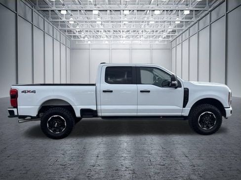 Used 2024 Ford F250 XL w/ STX Appearance Package AWD/4WD image 6