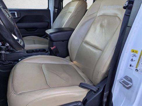 Used 2019 Jeep Wrangler Unlimited Rubicon AWD/4WD image 13