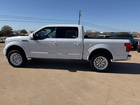 Used 2018 Ford F150 Lariat w/ Equipment Group 502A Luxury image 4