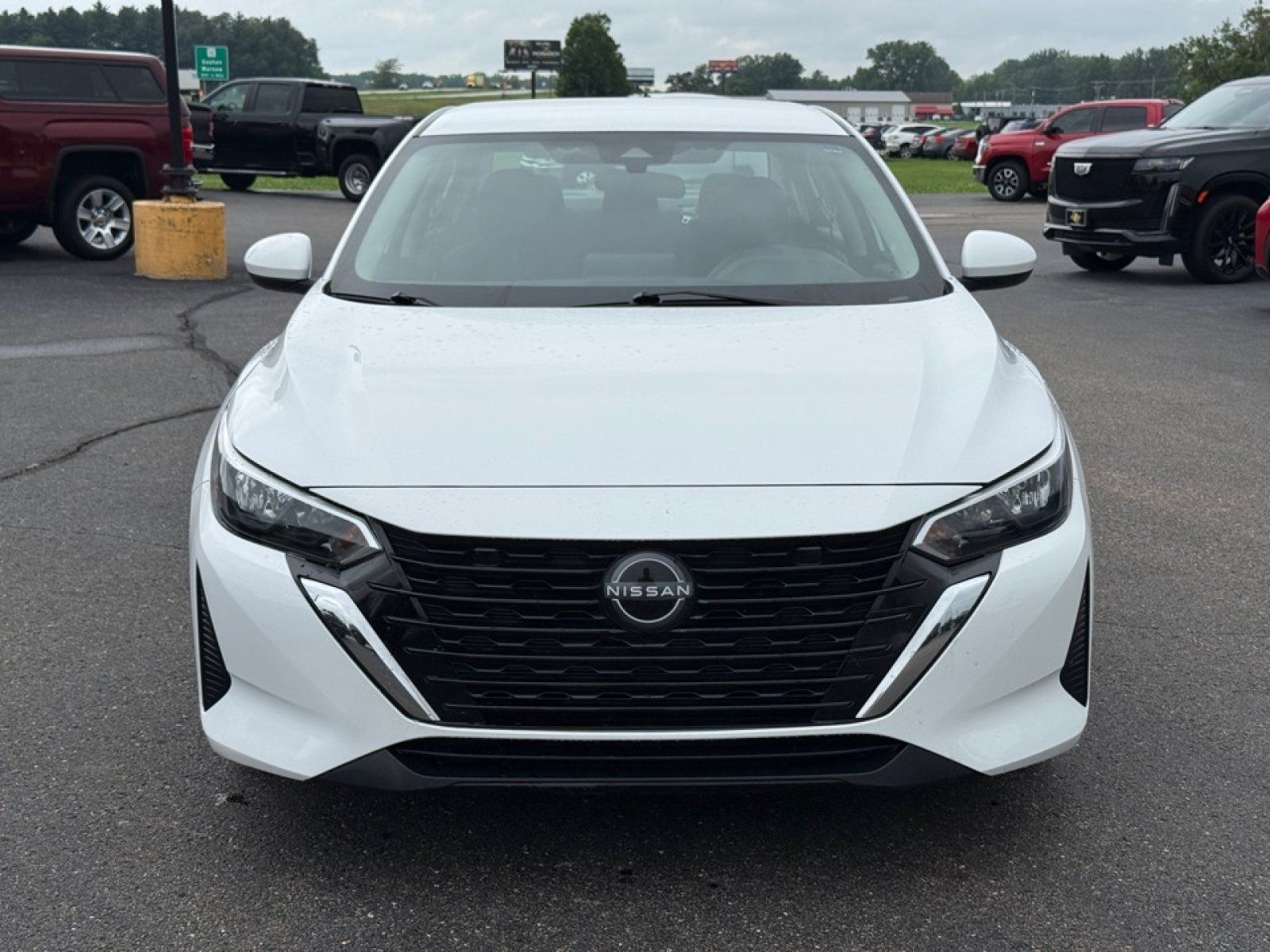 Used 2024 Nissan Sentra SV FWD image 3