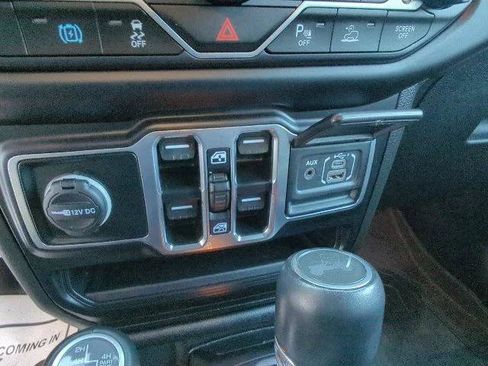Certified 2023 Jeep Wrangler Unlimited Sahara AWD/4WD image 16