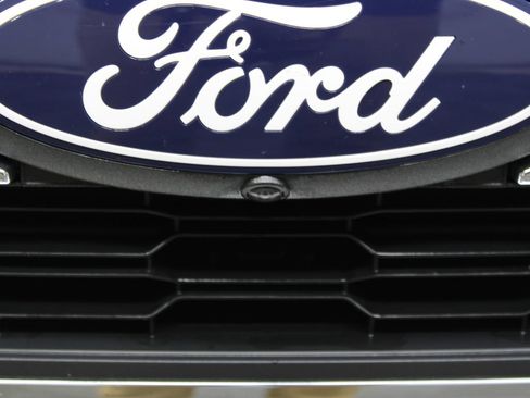 Used 2025 Ford F150 Lariat w/ Tow/Haul Package AWD/4WD image 53