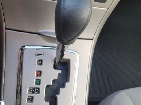 Used 2013 Toyota Corolla LE FWD image 15