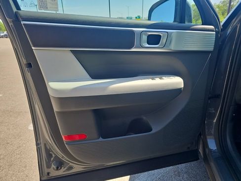 Certified 2025 Hyundai Santa Fe SE w/ Tow & Go Package AWD/4WD image 10