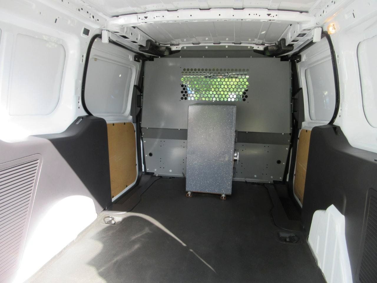 Used 2018 Ford Transit Connect XLT FWD image 21