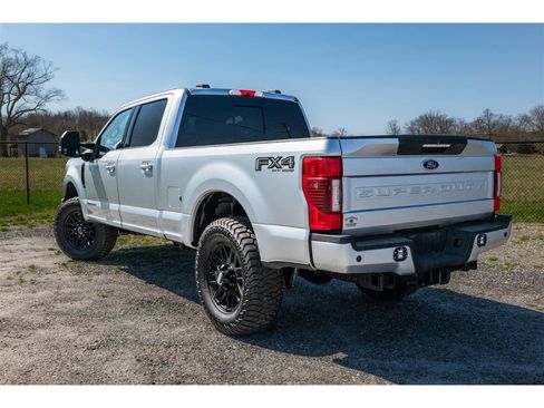 Used 2022 Ford F250 Lariat w/ Lariat Ultimate Package image 4