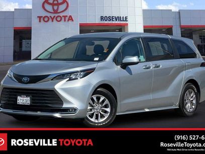 Certified 2022 Toyota Sienna XLE