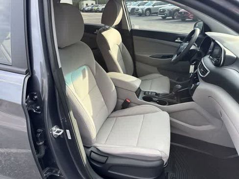 Used 2021 Hyundai Tucson SE w/ Cargo Package FWD image 19