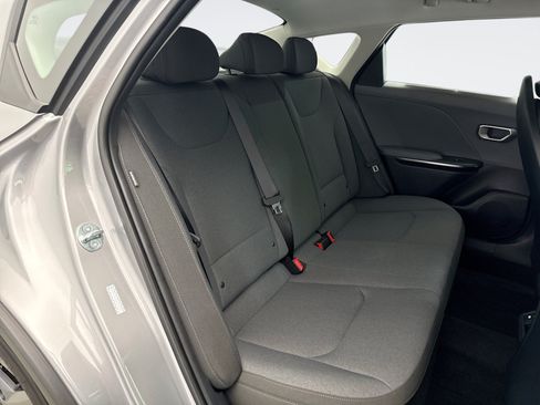 Used 2025 Kia K4 FWD image 17