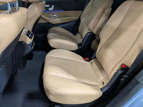 New 2026 Mercedes-Benz GLS 580 4MATIC image 15