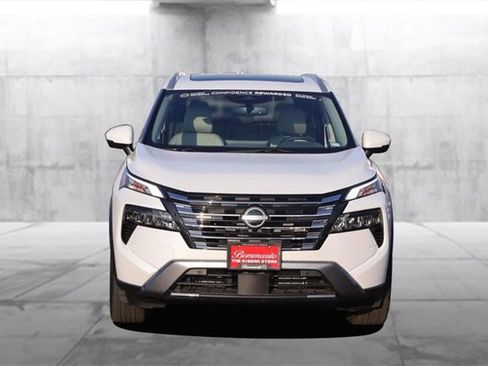 Certified 2024 Nissan Rogue SL w/ SL Premium Package image 4