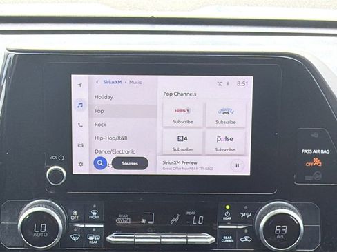 Used 2023 Toyota Highlander LE image 21