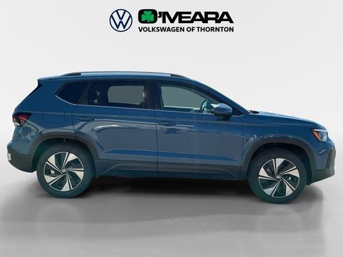 New 2025 Volkswagen Taos SE image 6