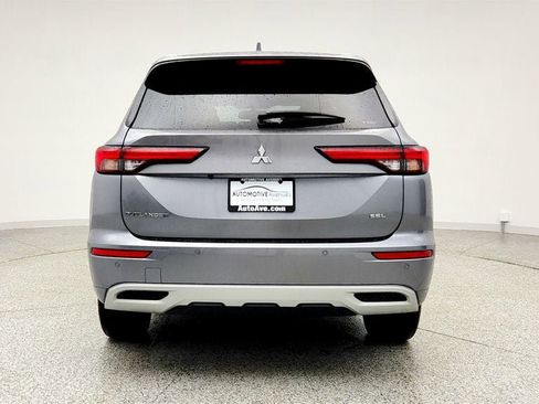 Used 2022 Mitsubishi Outlander SEL image 6