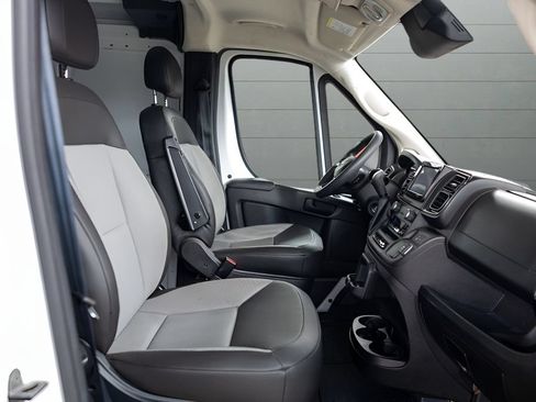 Used 2025 RAM ProMaster 2500 w/ Convenience Group FWD image 42