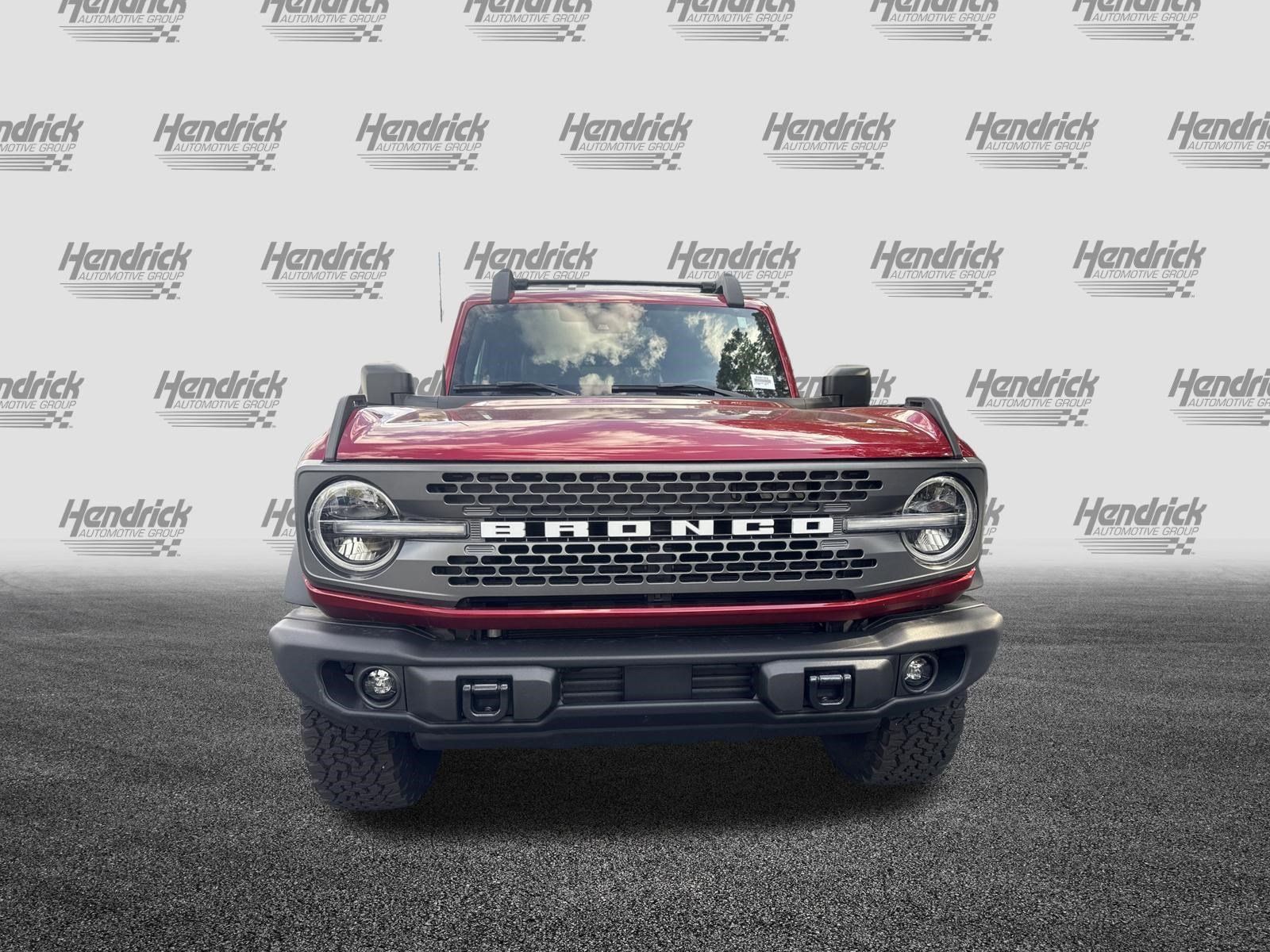 Used 2025 Ford Bronco Badlands AWD/4WD image 3